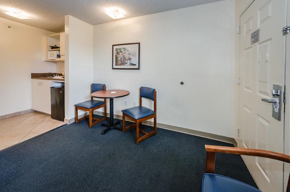 Tampa Bay Extended Stay Hotel Largo Exterior foto